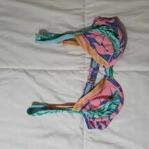 Billabong bikini top